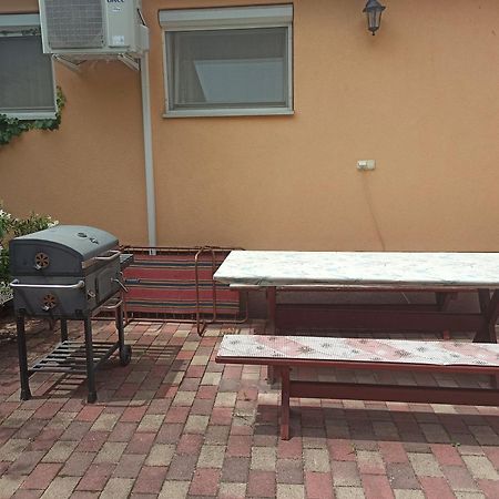 Orchidea Apartman Heviz Exterior foto