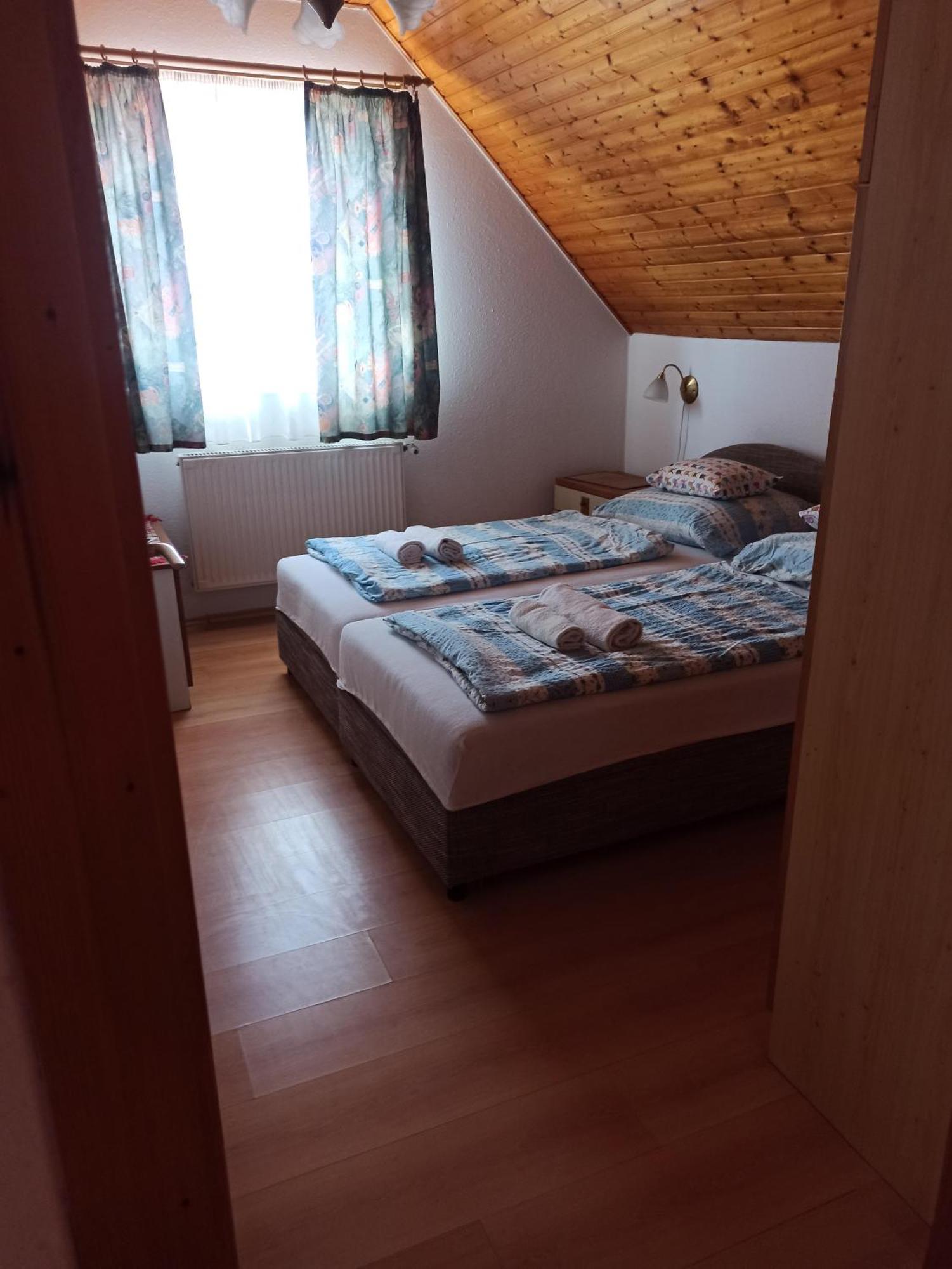 Orchidea Apartman Heviz Exterior foto