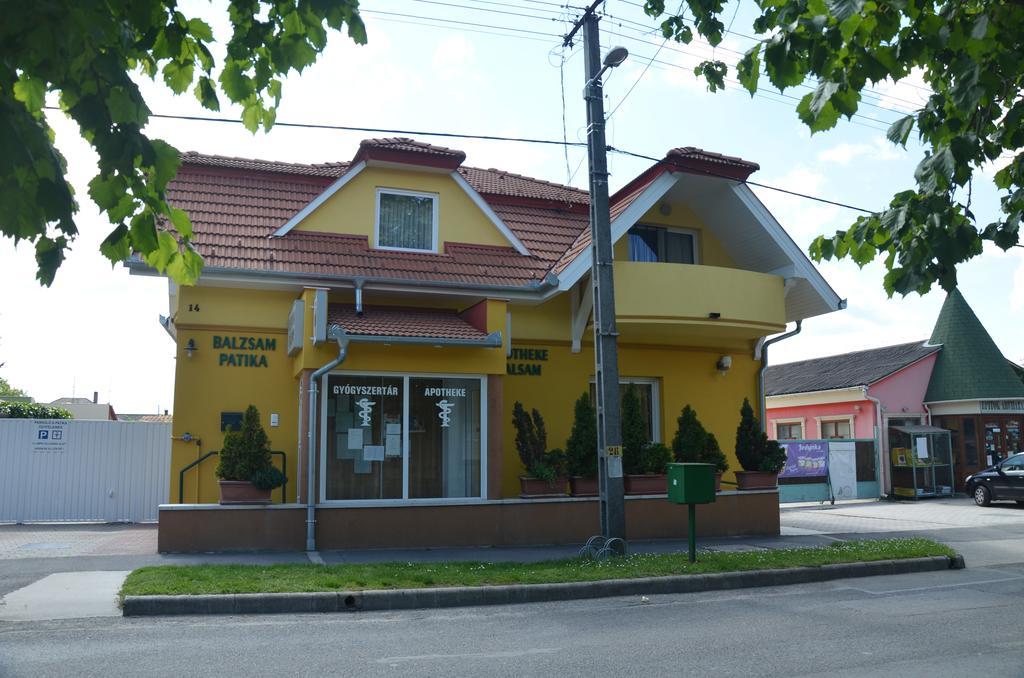 Orchidea Apartman Heviz Exterior foto